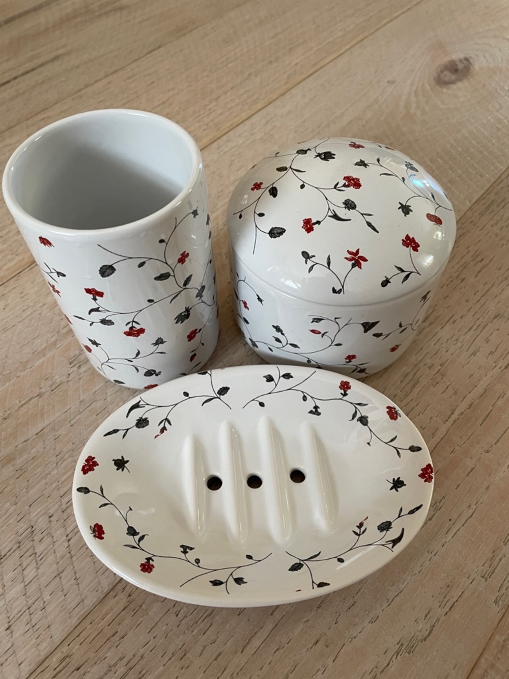 IKEA Bath set ceramic floral